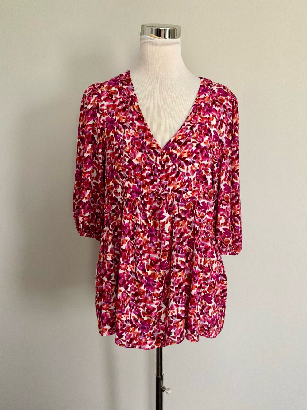 Cortefiel Pink Red Floral V-Neck Blouse Babydoll/Peplum Empire Waist Top Medium